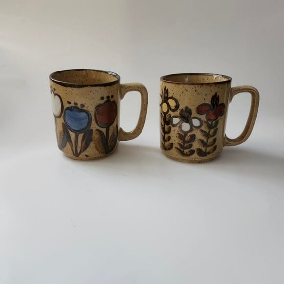 Hand-Painted Ceramic Mugs Set Of 2 With Floral Design Speckled Beige - Picture 1 of 9